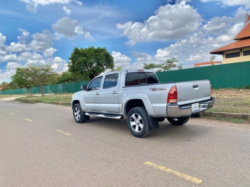 Tacoma 2006 លក់នៅសៀមរាប