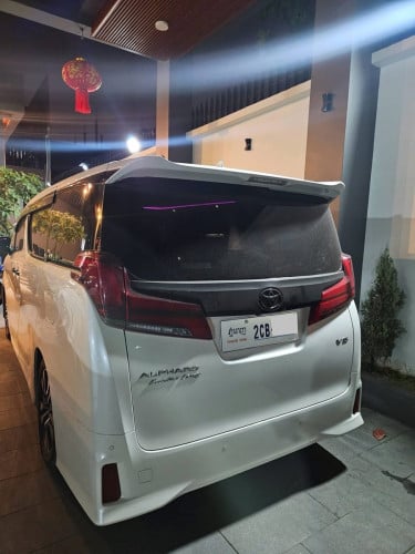 Toyota Alphard 2016 Spec Japan