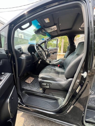 Toyota Alphard 2020 hybrid លក់