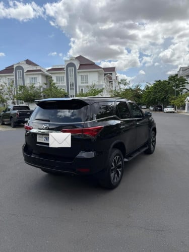 Toyota Fortuner2018 តំលៃចរចាបានទៀត​