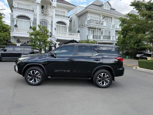 Toyota Fortuner2018 តំលៃចរចាបានទៀត​