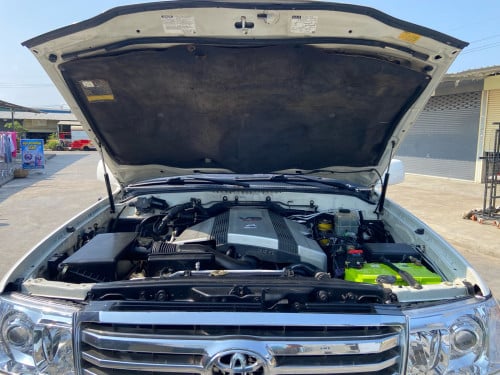 TOYOTA LANDCRUSER 2004 V8 P2 សាំង+ហ្គាស