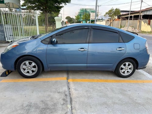 Toyota prius 2005 Full-option