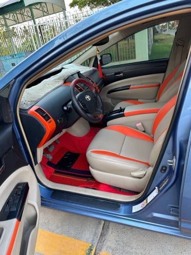 Toyota prius 2005 Full-option