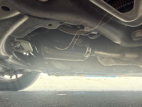 Toyota Prius option3 ក្នុងលឿង​ 014 ឡាន​កាលី​ ទឹកថ្នាំ​ហ្សុីន​មួយ​ជុំ​