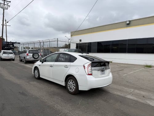 Toyota Prius Plug in 014 ឡានកាលី​