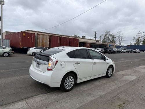 Toyota Prius Plug in 014 ឡានកាលី​