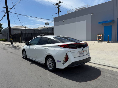 Toyota Prius Prime 018 ឡានកាលី