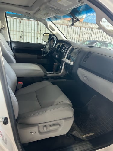 TOYOTA TUNDRA កាពីតាស 2012 Limited បាស JBL  បេីកដំបូល ពូកស្បែក កៅអីចុច កាមេរ៉ាក្រោយ ត្រជាកក្ដោបអូតូ
