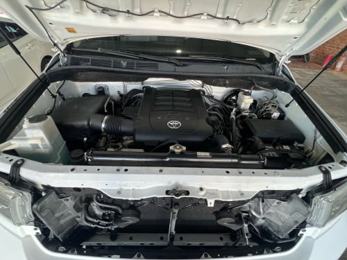 TOYOTA TUNDRA កាពីតាស 2012 Limited បាស JBL  បេីកដំបូល ពូកស្បែក កៅអីចុច កាមេរ៉ាក្រោយ ត្រជាកក្ដោបអូតូ