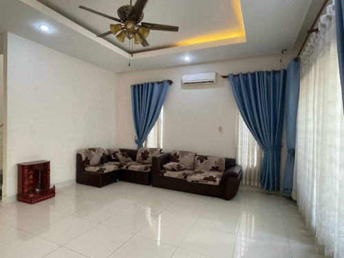 Twin villa for rent at borey peng houth steang mean chey