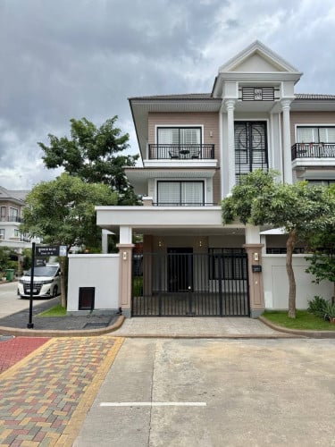 Twins Villa A For Sale