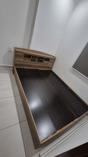Wooden bed frame 1.5 x 2m