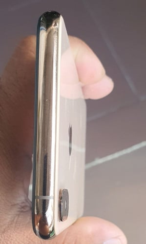 XS Max 256g មាន Scan នៅសានុំ