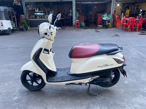 Yamaha Filano 2016កាតគ្រី