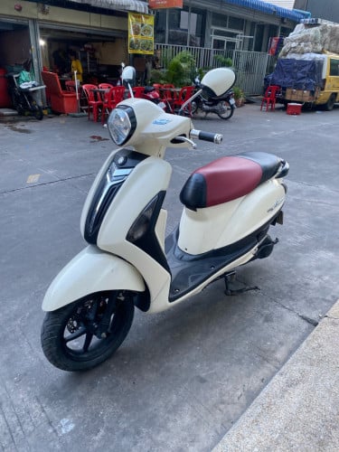 Yamaha Filano 2016កាតគ្រី
