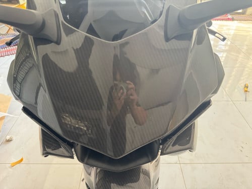 Yamaha r1 2016 ក្រដាស់ពន្ធពេញឆ្នាំលក់
