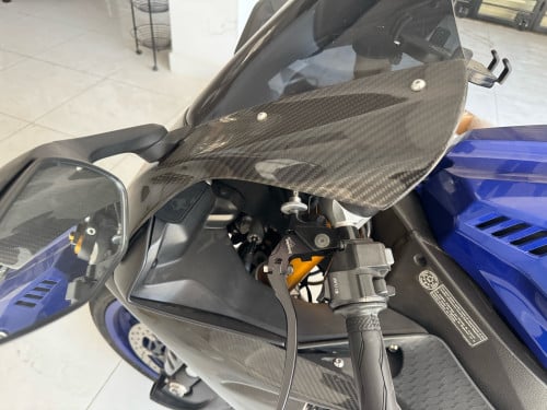 Yamaha r1 2016 ក្រដាស់ពន្ធពេញឆ្នាំលក់