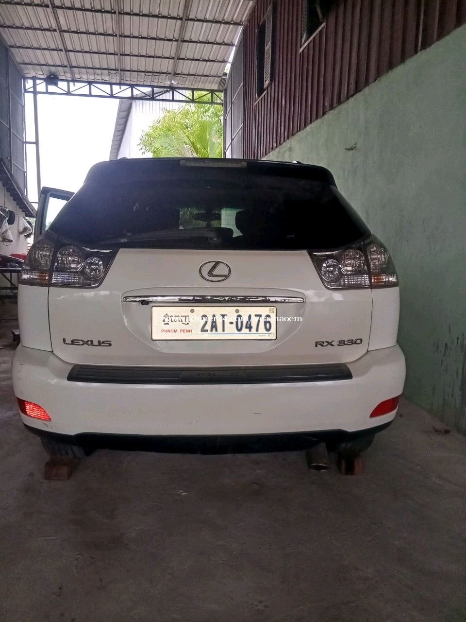 ឡានសម្រាប់លក់