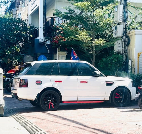 តម្លៃទន់ទន់ឡានជិះផ្ទាល់
