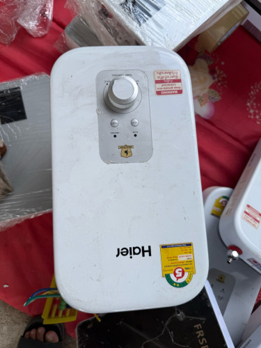 ទឹកក្ដៅទឹកត្រជាក់ងូត