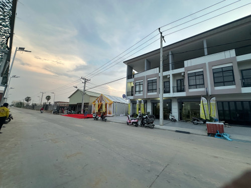 លក់