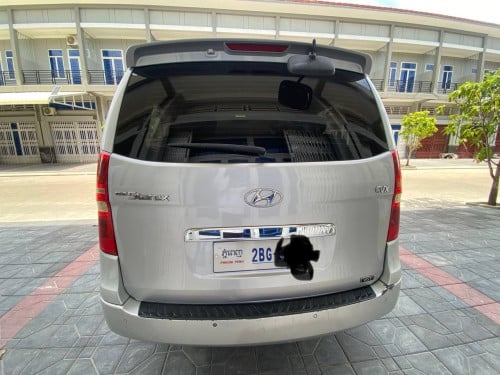 ឡានស្អាត ជិះលក្ខណះគ្រួសារ