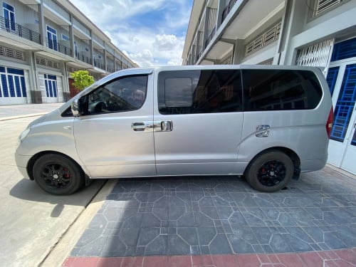 ឡានស្អាត ជិះលក្ខណះគ្រួសារ