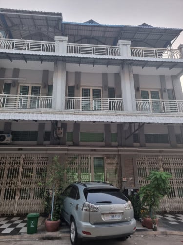 ផ្ទះលក់បន្ទាន់ ទីតាំងកណ្តាលក្រុង