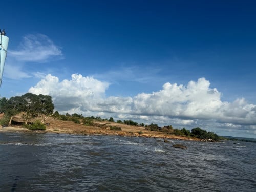 ដីលក់ជាប់  ឆ្នេរសមុទ្រ ភូមិឬទ្ធី២  ឃុំកែវផុស ស្ទឹងហាវ ខេត្តព្រះសីហនុ