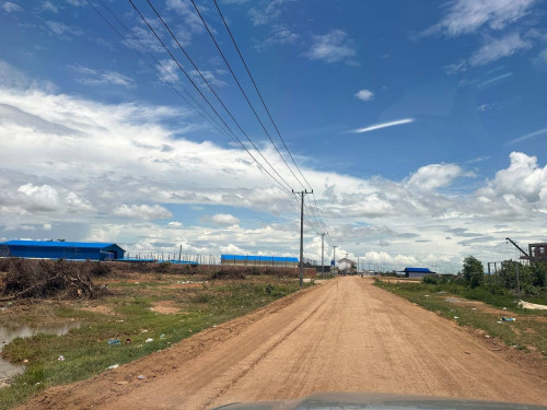 ដីលក់ នៅស្រុកថ្ពង ខេត្តកំពង់ស្ពឺ
