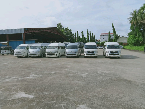 មានរថយន្តទេសចរណ៍សំរាប់ជួល