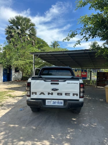 ឡានលក់បងប្អូន