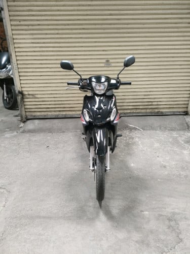 ម៉ូតូស្មាក់វីលក់