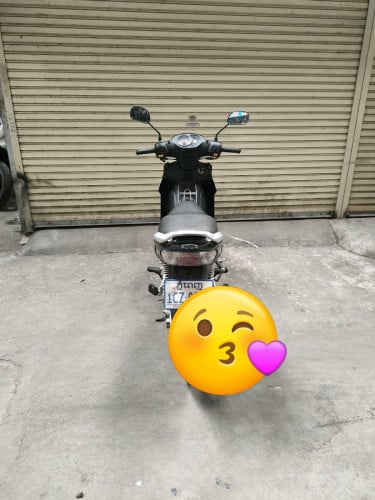 ម៉ូតូស្មាក់វីលក់
