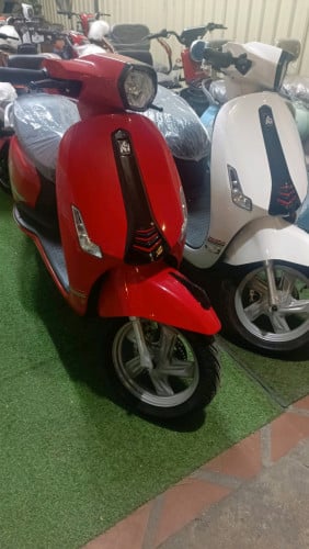 ម៉ូតូអគ្គិសនី