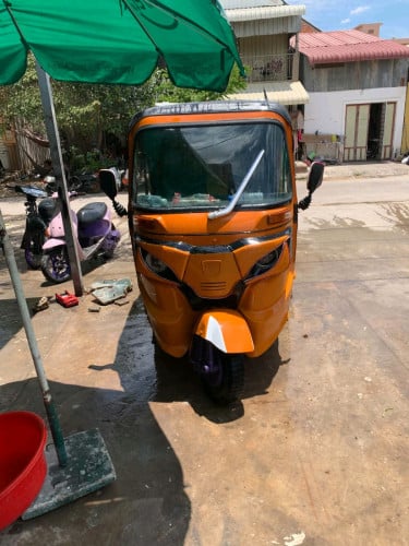 កង់បីលក់018.ខែ9ស្លាកលេខភ្នំពេញ