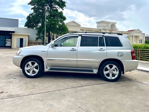 ឡានលក់ឆ្នាំ03V6limited fullពេញប៉ុងពីរ