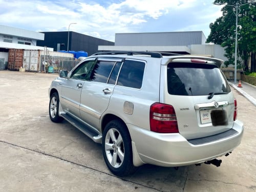 ឡានលក់ឆ្នាំ03V6limited fullពេញប៉ុងពីរ