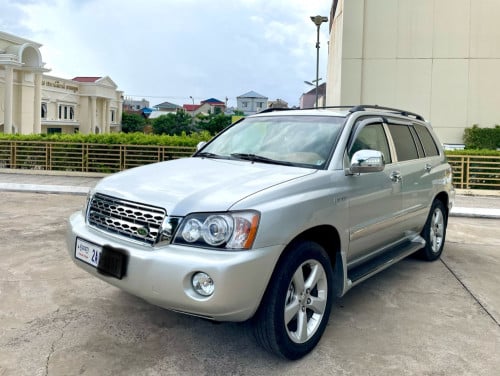 ឡានលក់ឆ្នាំ03V6limited fullពេញប៉ុងពីរ