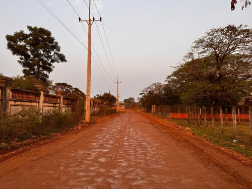 ដីលក់ក្នុងក្រុងតាខ្មៅ 10 m x 30 m