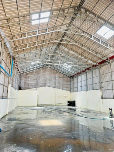ឃ្លាំងថ្មីជួល ទំហំ 10m x 20m ទំហំ 200 ម៉ែតការ៉េ