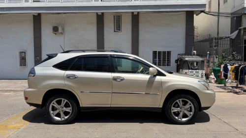 ឡានលក់បន្ទាន់ 16400$
