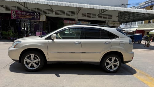 ឡានលក់បន្ទាន់ 16400$