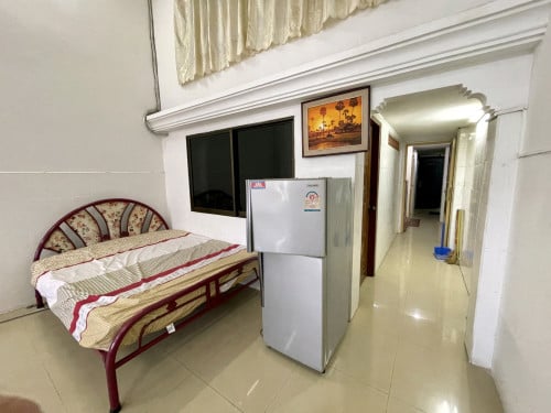 ផ្ទះជួលជាន់ទី1 250$ ក្បែរវាំង ម្ចាស់ផ្ទាល់