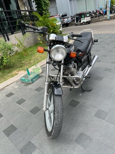 ណៃ ហត់ 250cc