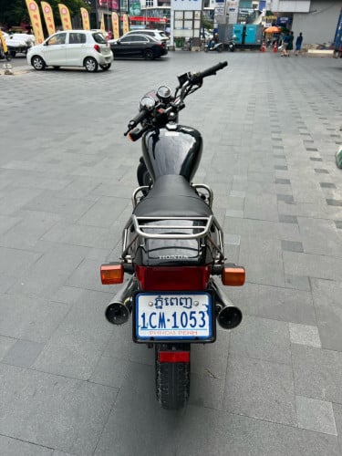 ណៃ ហត់ 250cc