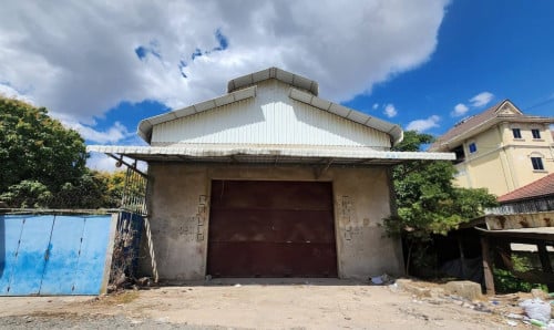 ឃ្លាំងជួល នៅជិតផ្លូវ598 ទួលគោក