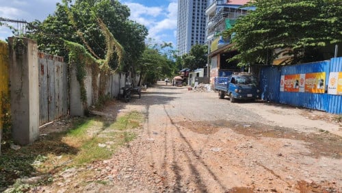 ឃ្លាំងជួល នៅជិតផ្លូវ598 ទួលគោក
