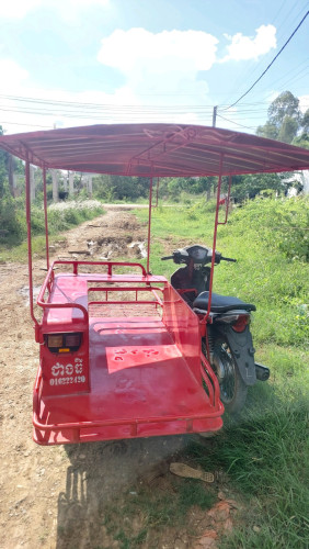 កង់បីលក់ តម្លៃ 800$ ចរចារបានតិចតួច នៅថ្មីស្អាត